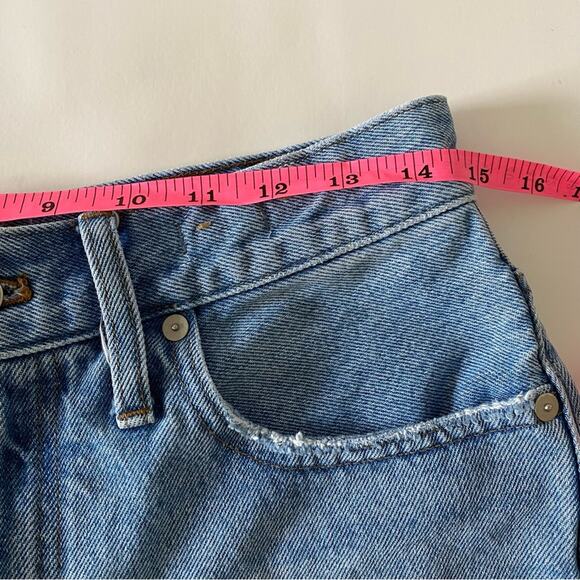 Madewell The Perfect Jean Short in Hedrick Wash Size 27 Raw Hem High Rise - Picture 11 of 16